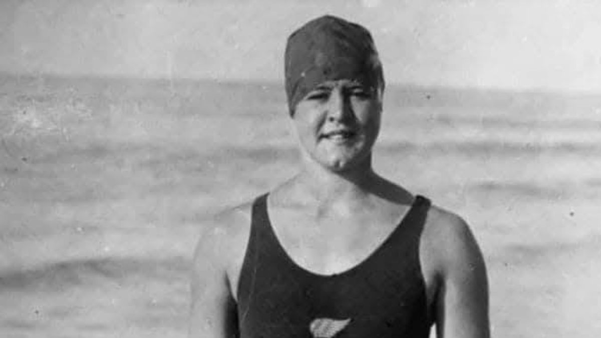 New York Swimmer Gertrude Ederle Faces Sabotage, Criticism, and Resistance Before Becoming the First Woman to Conquer the English Channel