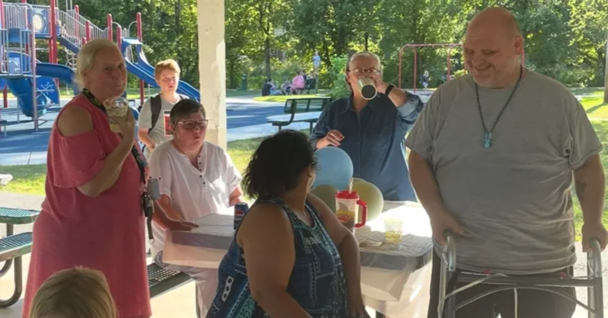 Tullahoma Grandfather Dies Protecting Granddaughter From Savage Pit Bull Attack; Found Holding Baseball Bat!