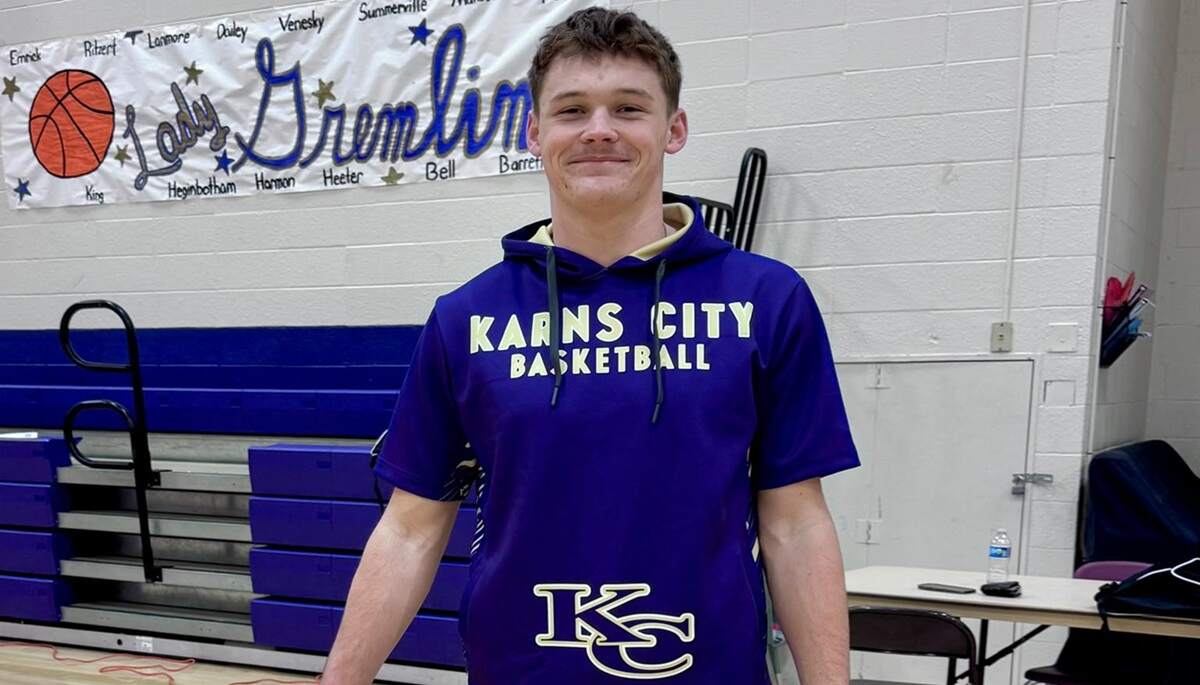 Karns City HS Basketball Game Marred by Adult Misconduct: Parent Screams F-Bombs, Makes Obscene Gestures at Student Athlete, Laughs About It on Social Media