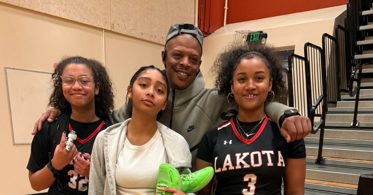 Moments That Heal at Lakota Middle School: Unexpected Reunion with Late Brother’s Daughter on the Court!